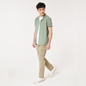 Hollister Slim Cargo Pants in Khaki, size M